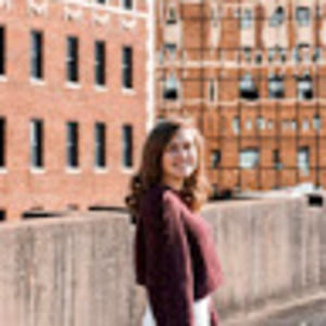 Meet your Posher, Desiree